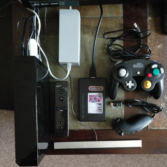 Gamecube Wii Bundle w/Over 500 Gamecube